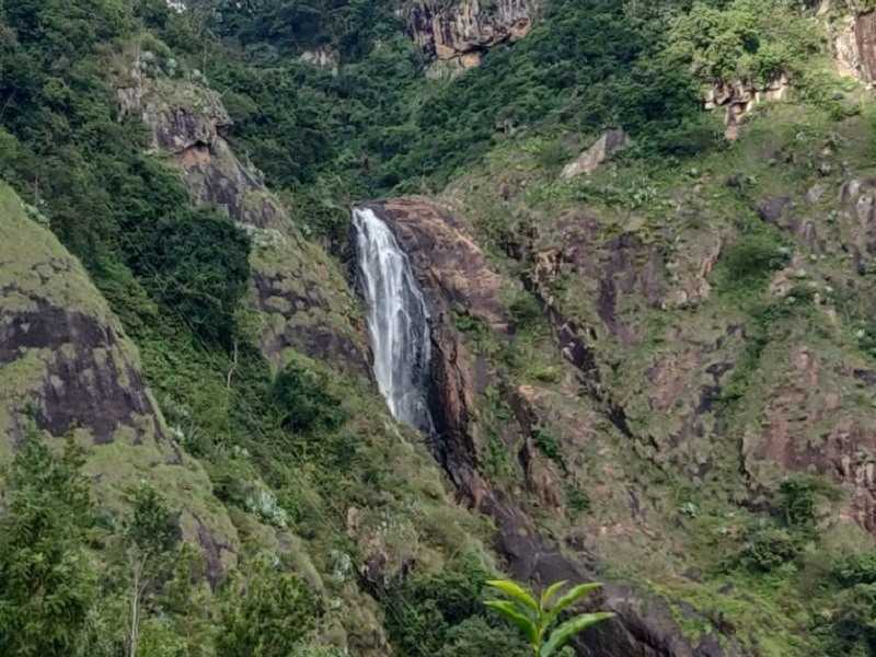 Kolakambai Waterfalls