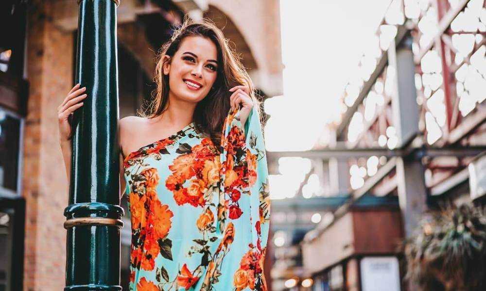 Evelyn Sharma Wiki, Biography, Age, Movies List, Family, Images & More