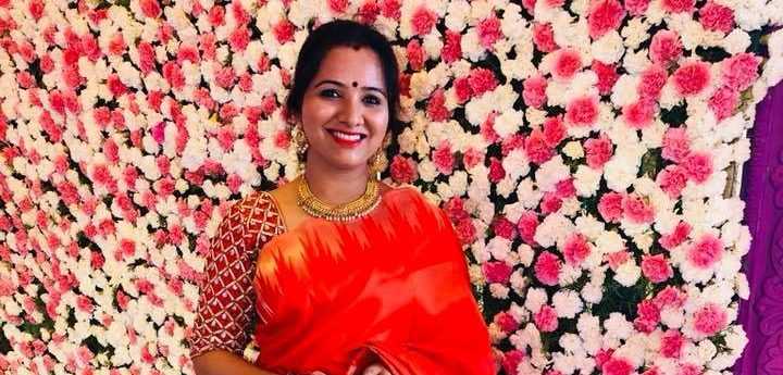 Mahathi Wiki, Biography, Age, Songs, Images