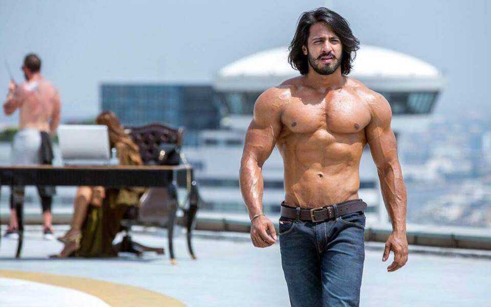 Thakur Anoop Singh Wiki, Biography, Age, Movies List, Family, Images