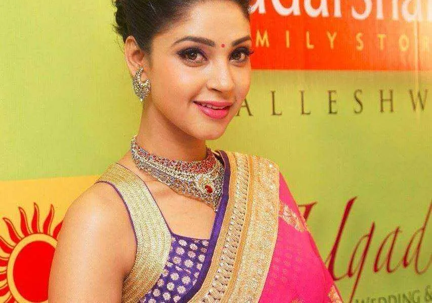 Angana Roy Wiki, Biography, Age, Movies, Family, Images