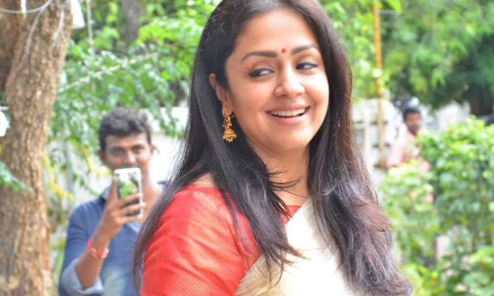Jyothika Wiki, Biography, Age, Movies List, Family, Images & More