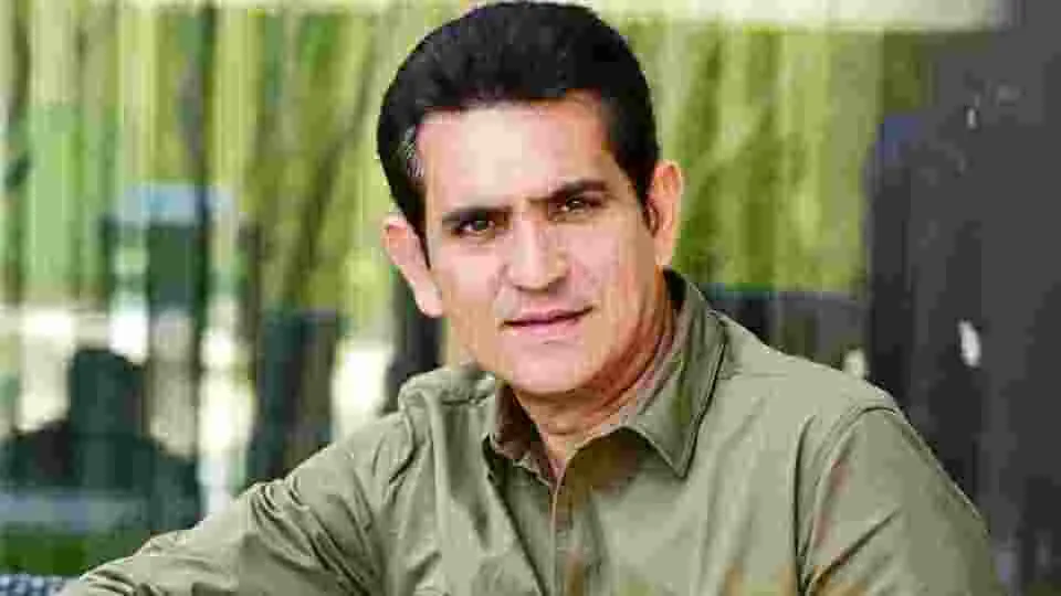 Omung Kumar Wiki, Biography, Age, Movies, Family, Images