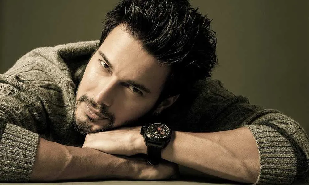 Rajniesh Duggall Wiki, Biography, Age, Family, Movies, Images